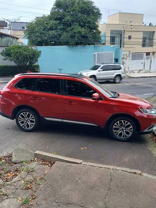 MITSUBISHI OUTLANDER 2.0 16V GASOLINA 4P AUTOMÁTICO MITSUBISHI OUTLANDER 2.0 16V GASOLINA 4P AUTOMÁTICO